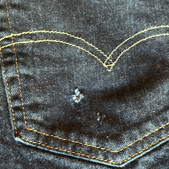 Levi’s 541 Dark Wash Jeans - Picture 6 of 10